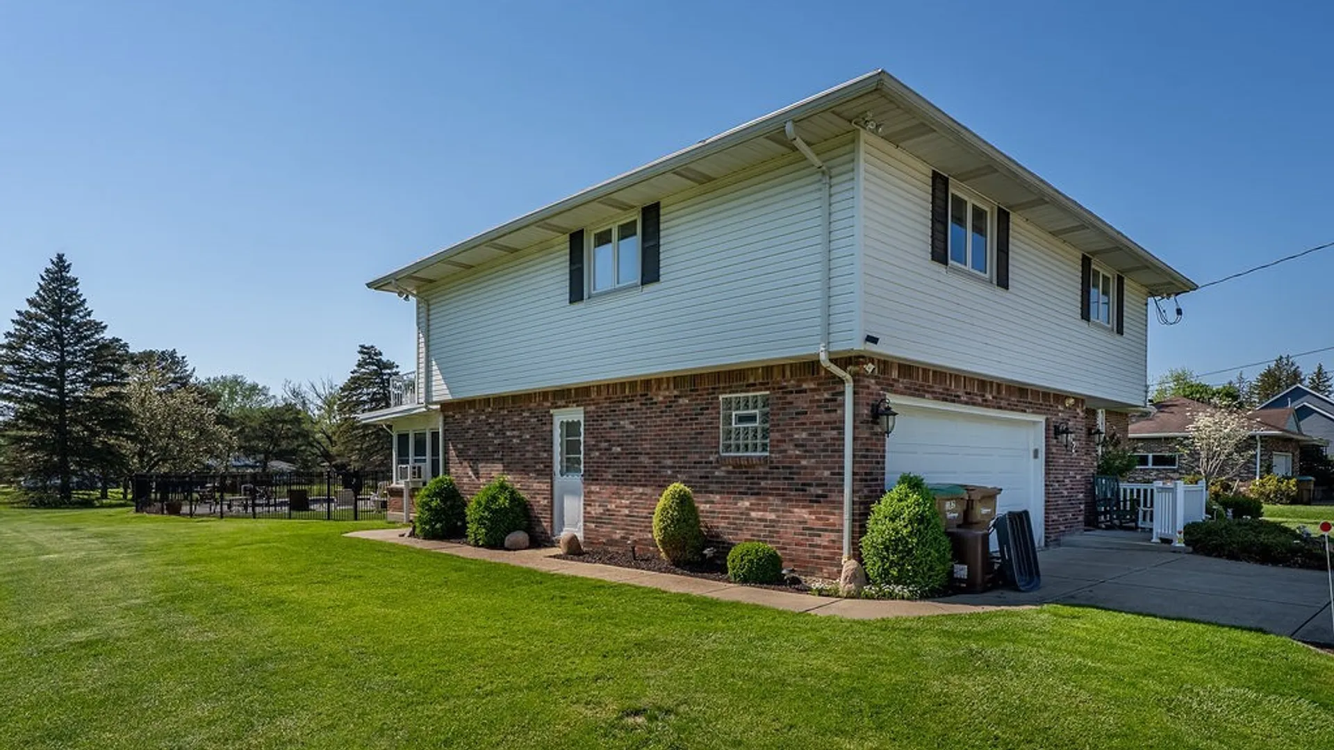 Property at 182 Messer Avenue, Cheektowaga, NY 14043 3