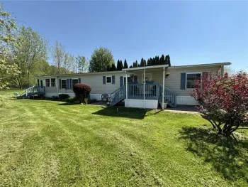 Property at 305 Sunset Drive, Clarendon, NY 14470