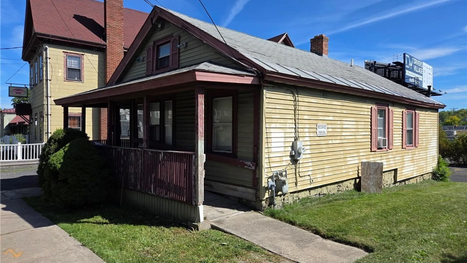 Property at 1350 BURNET AVE, Syracuse, NY 13206 3