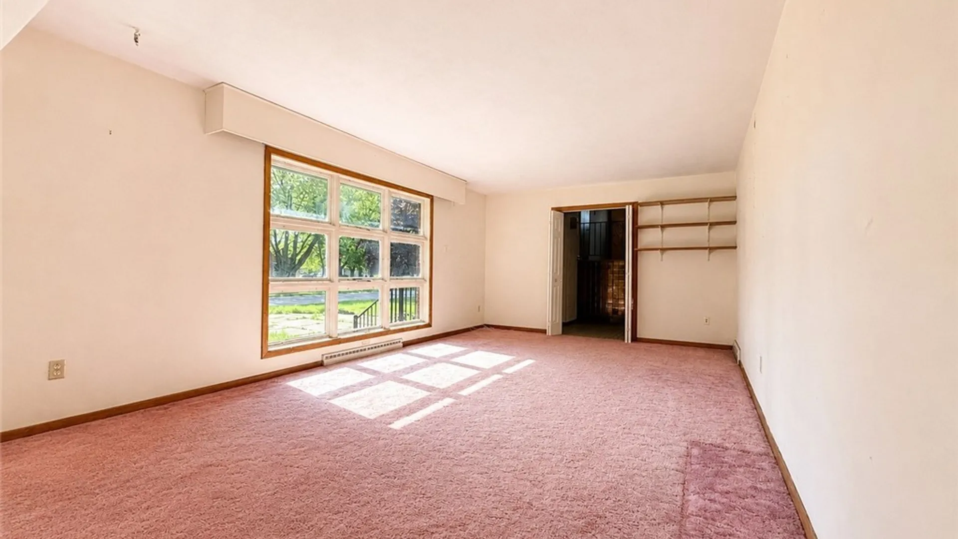 Property at 4540 Gentwood Drive, Clarence, NY 14221 5