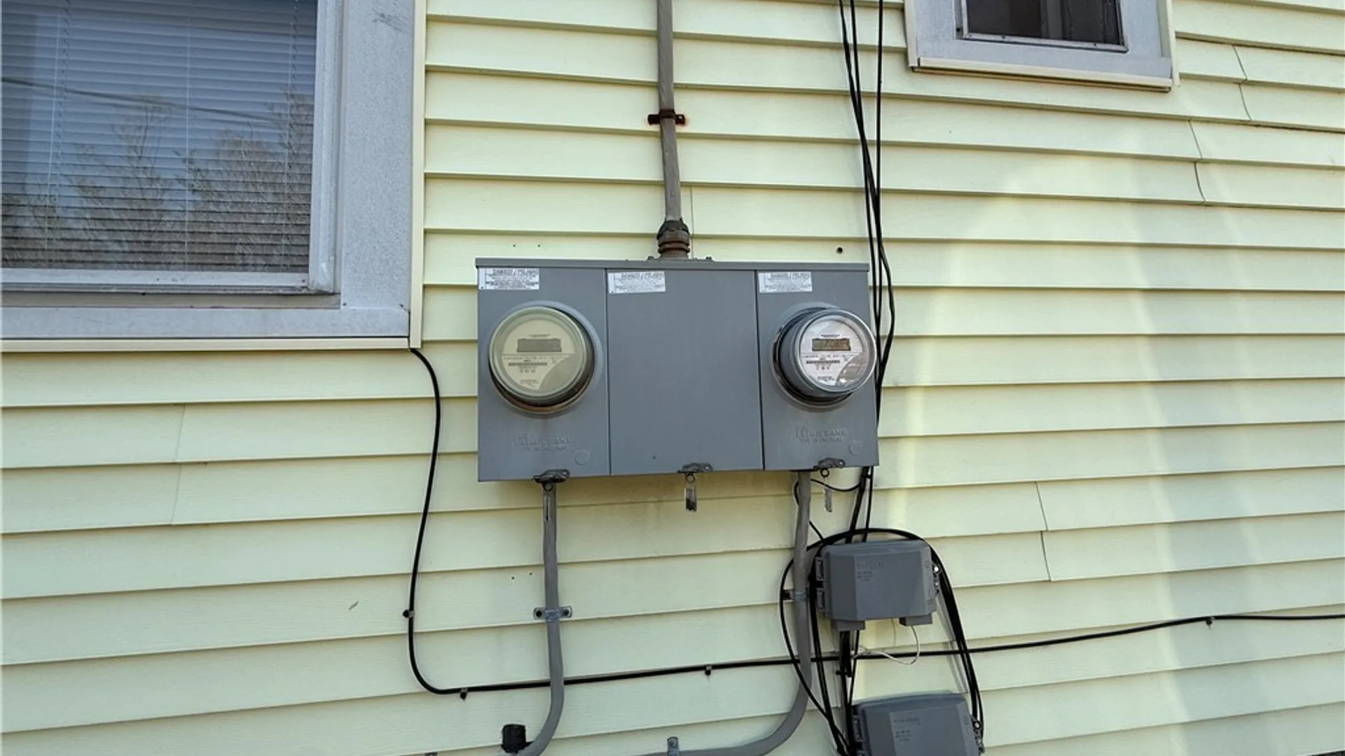 Property at 22 Briggs Avenue, Buffalo, NY 14207 6