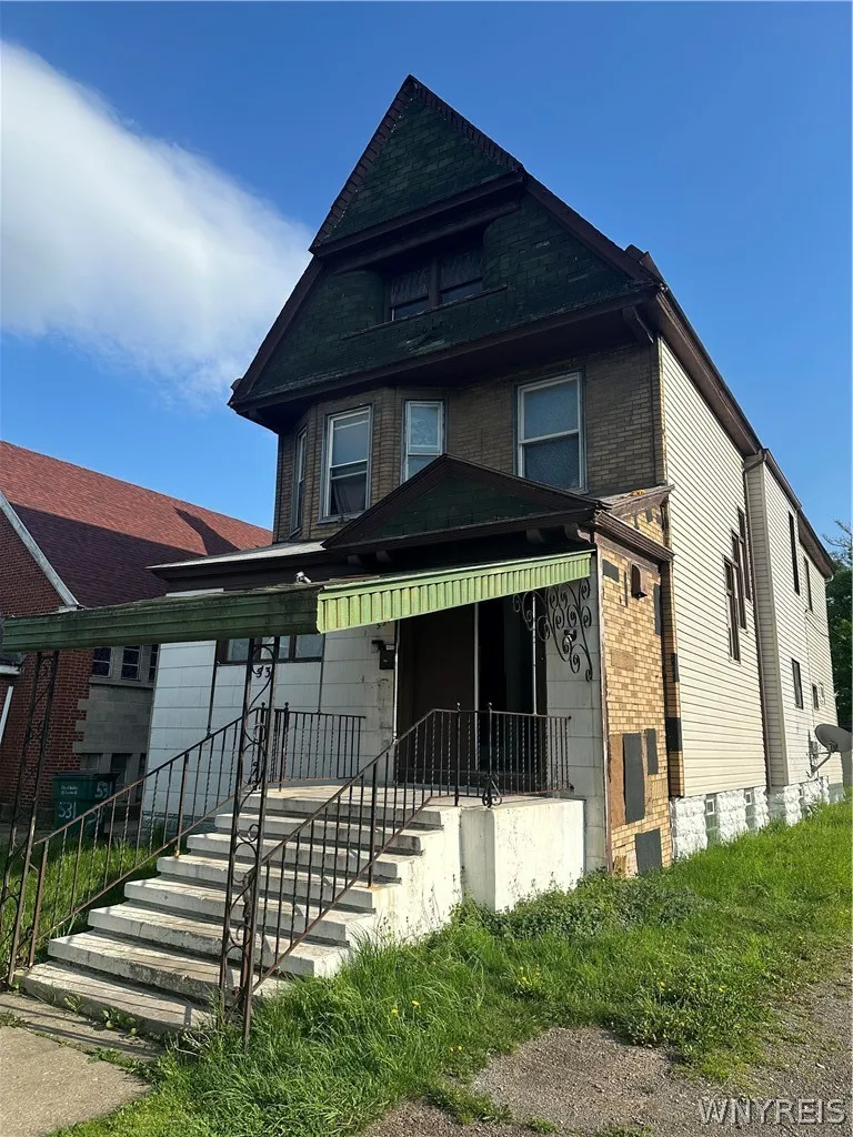 Property at 531 S Park Avenue, Buffalo, NY 14204