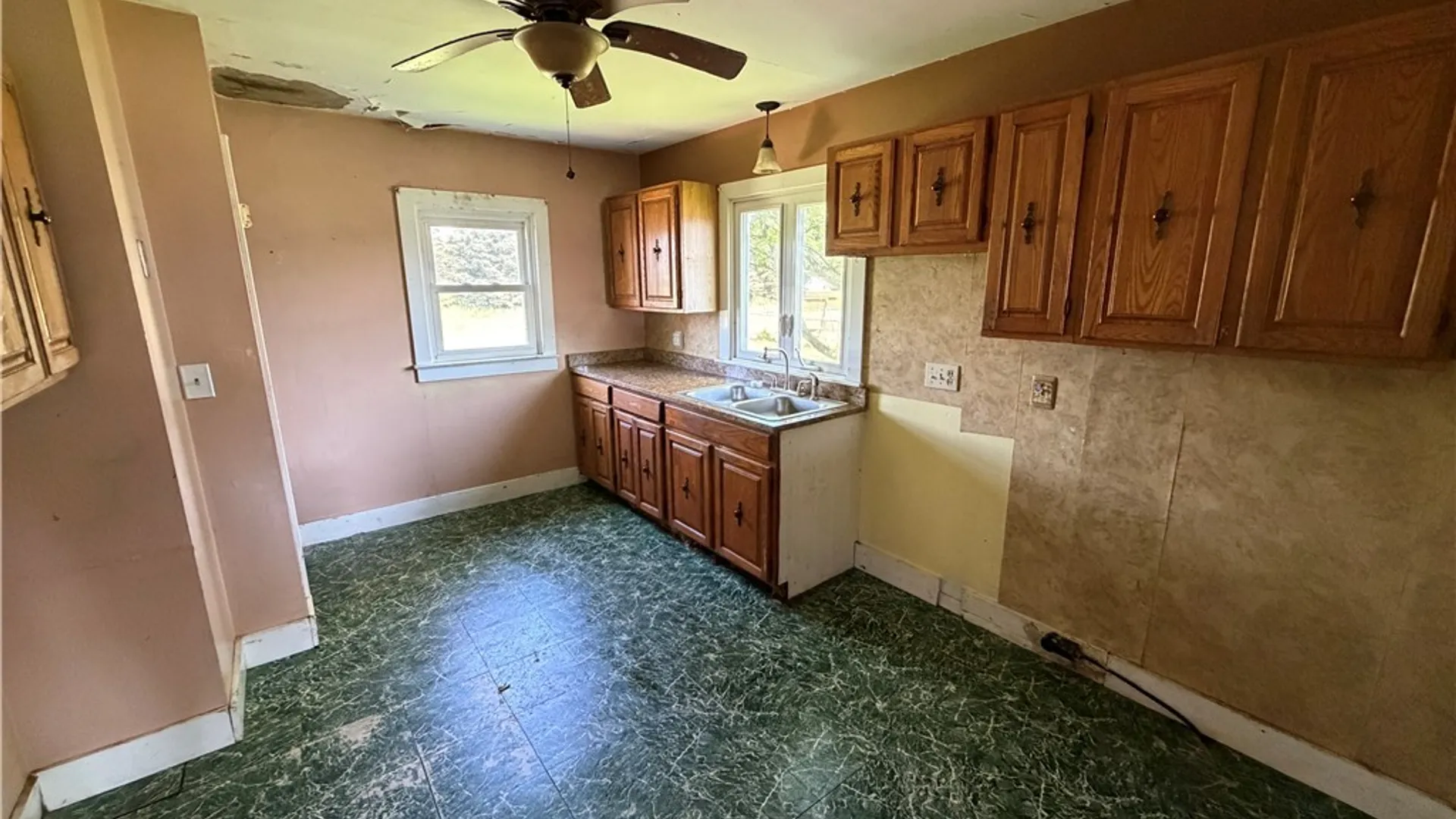 Property at 7453 Lincoln Avenue Extension, Lockport Town, NY 14094 13