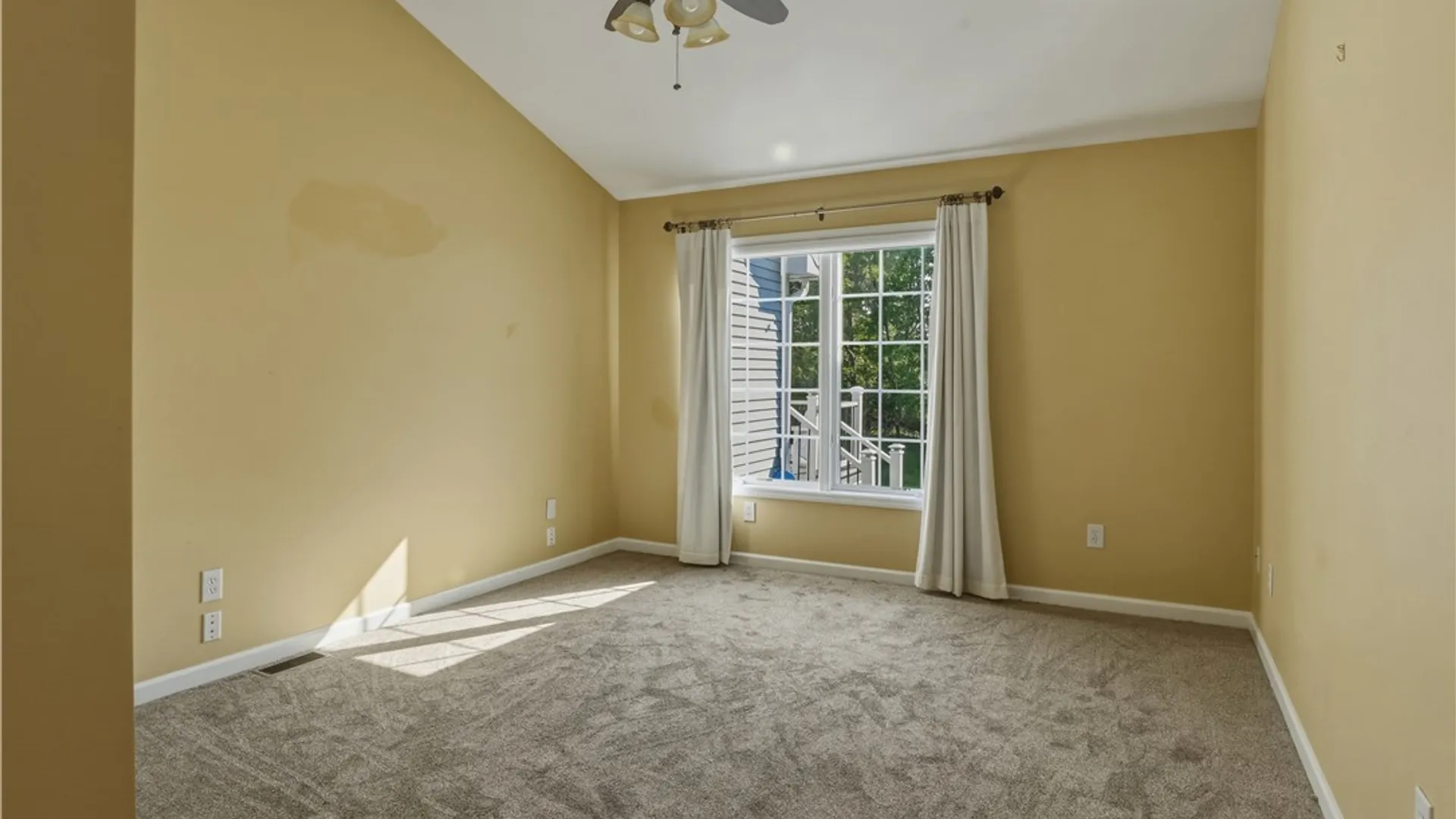 Property at 404 Demarest Parkway, Elmira, NY 14905 16