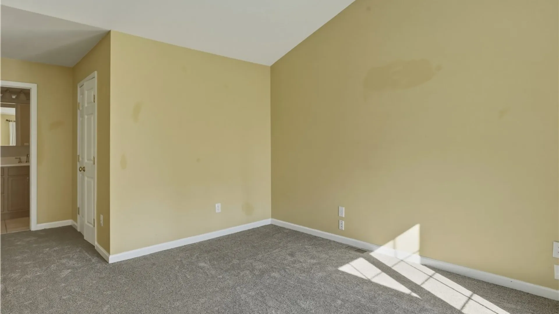 Property at 404 Demarest Parkway, Elmira, NY 14905 17