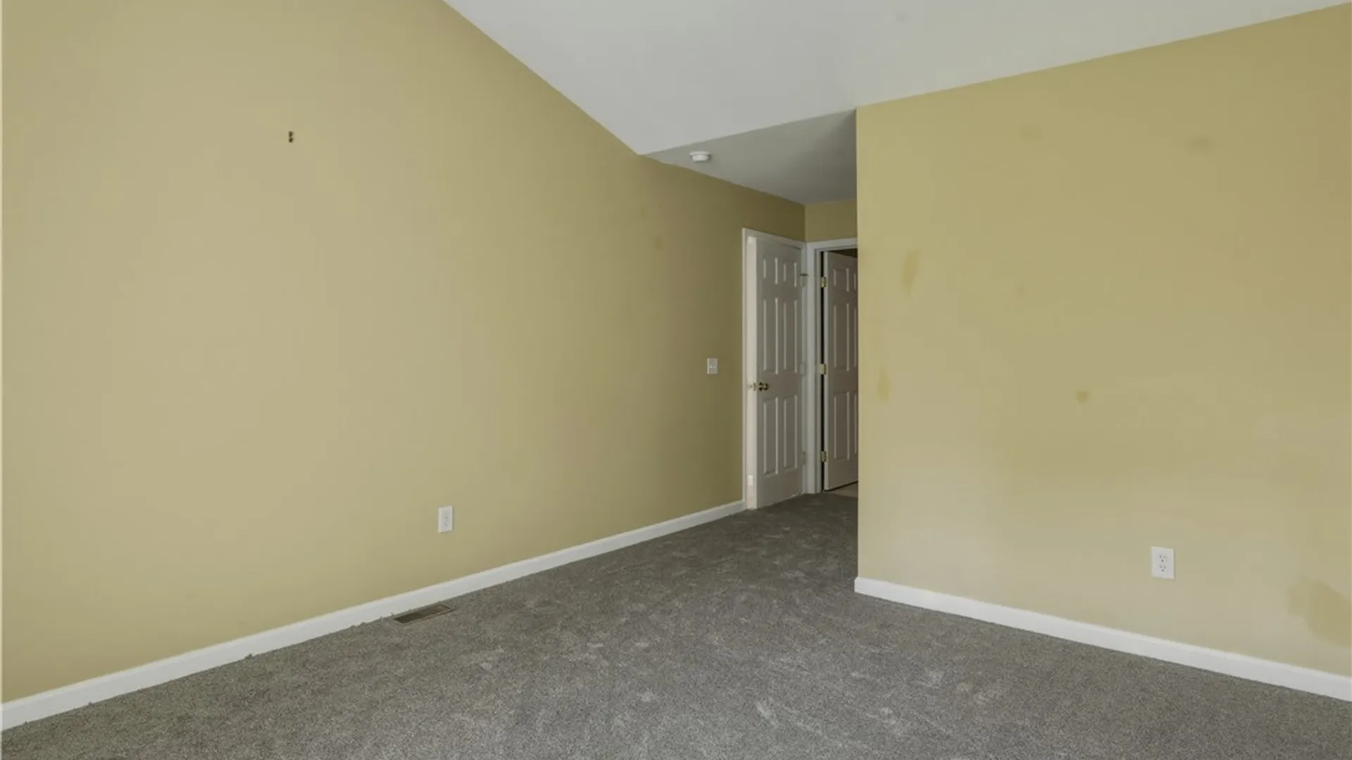 Property at 404 Demarest Parkway, Elmira, NY 14905 18