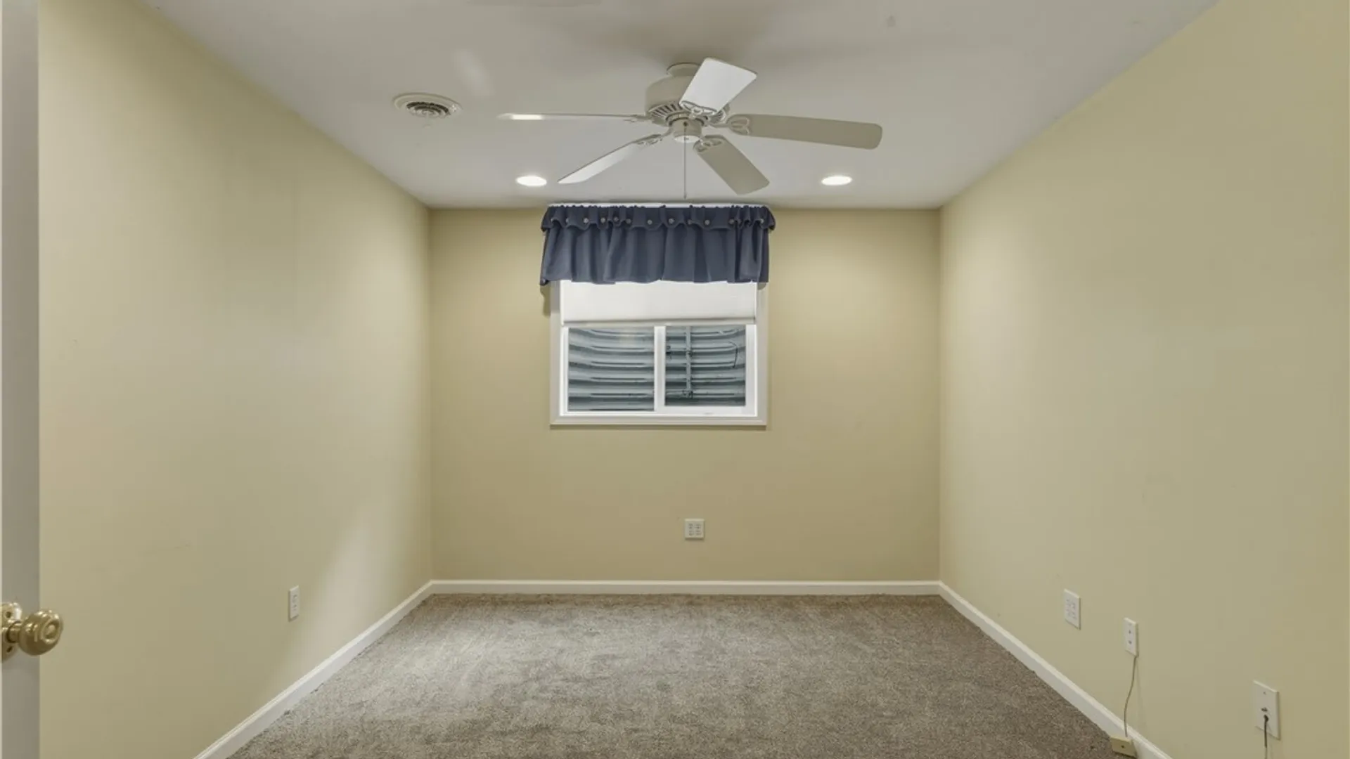 Property at 404 Demarest Parkway, Elmira, NY 14905 22