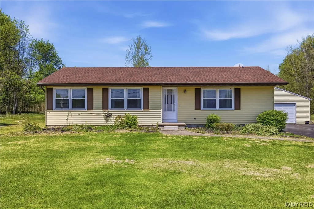 Property at 4889 Ide Road, Wilson, NY 14127