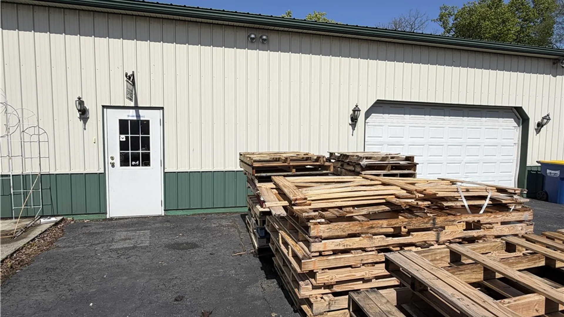 Property at 7272 W Henrietta Road, Rush, NY 14543 15