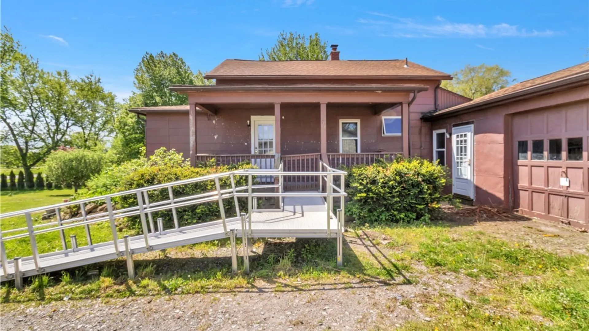 Property at 5748 Campbell Boulevard, Cambria, NY 14094 6