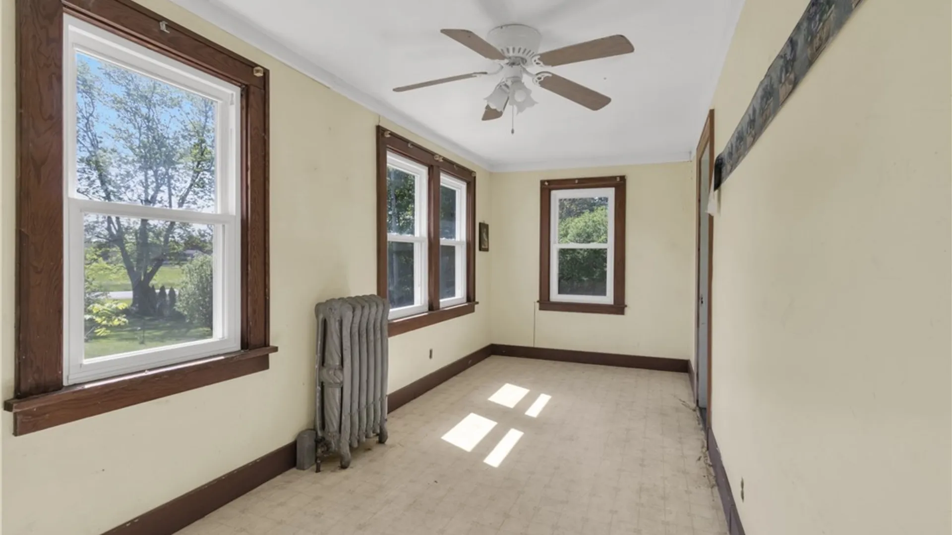 Property at 5748 Campbell Boulevard, Cambria, NY 14094 10