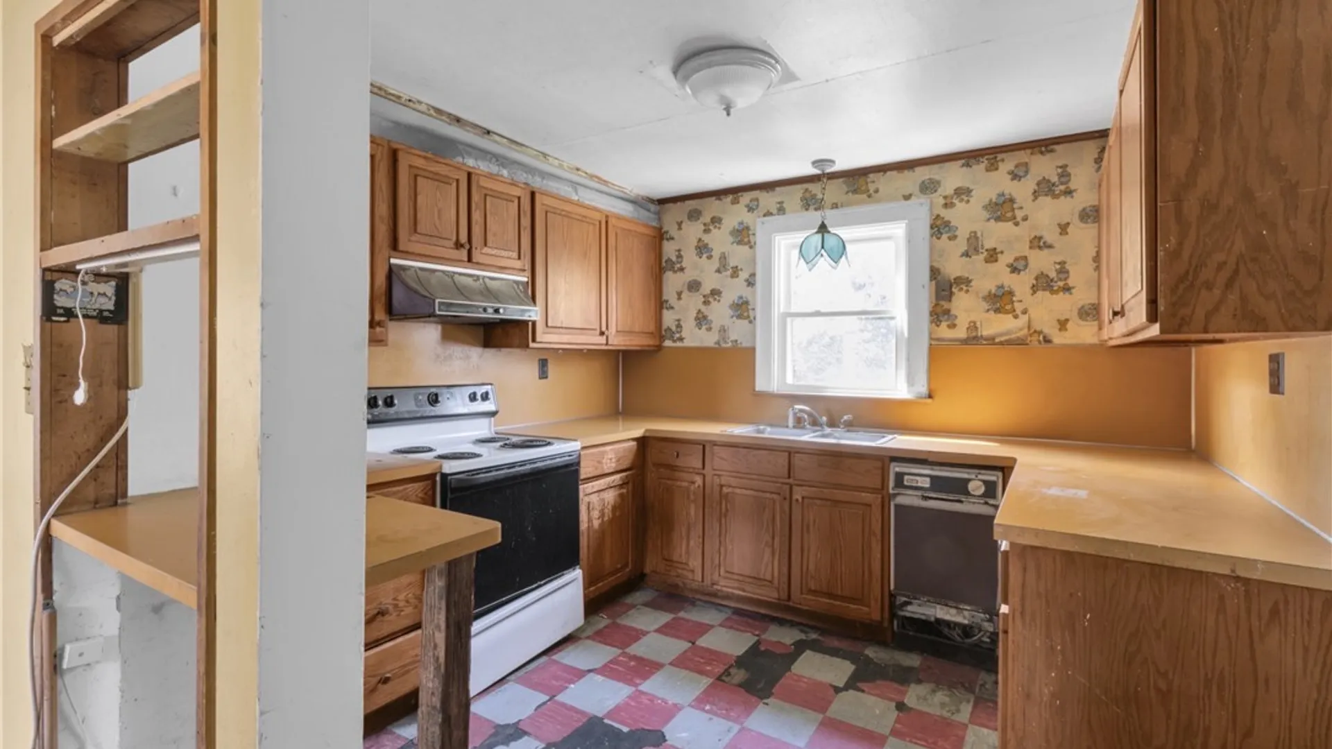 Property at 5748 Campbell Boulevard, Cambria, NY 14094 14