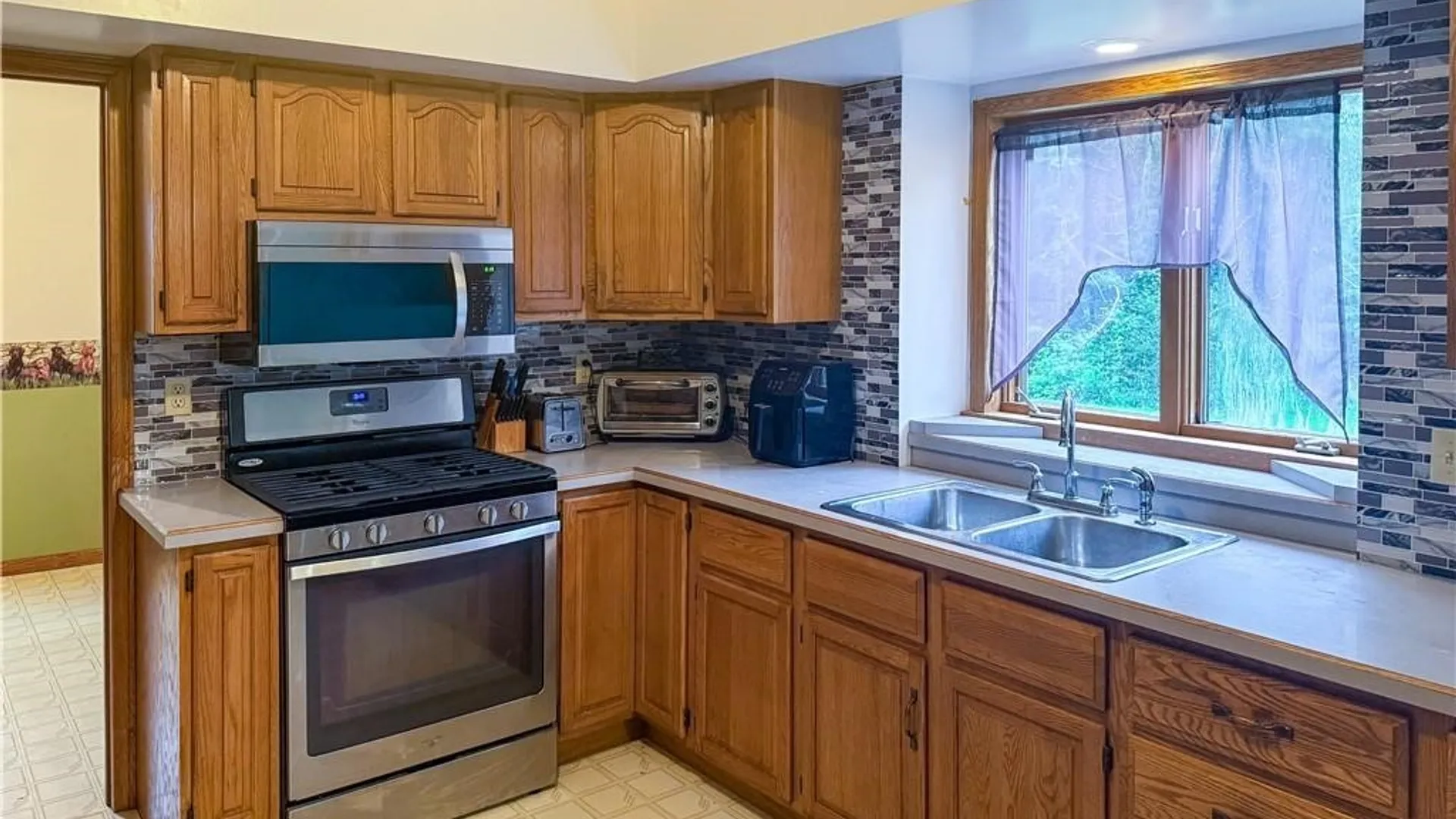 Property at 7486 Olean Road, Holland, NY 14080 7