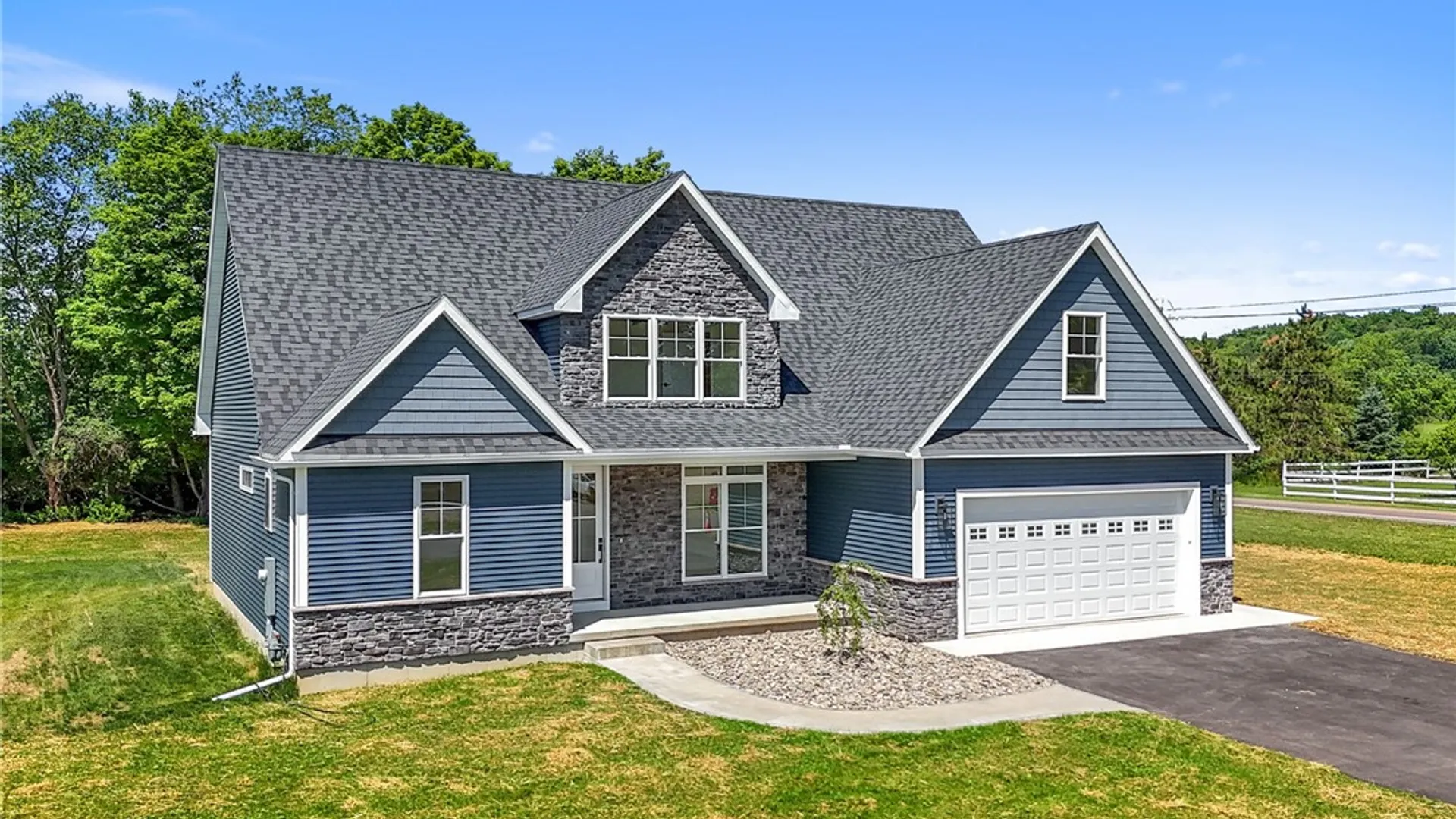 Property at 2 Quarry Lane, Big Flats, NY 14845 3