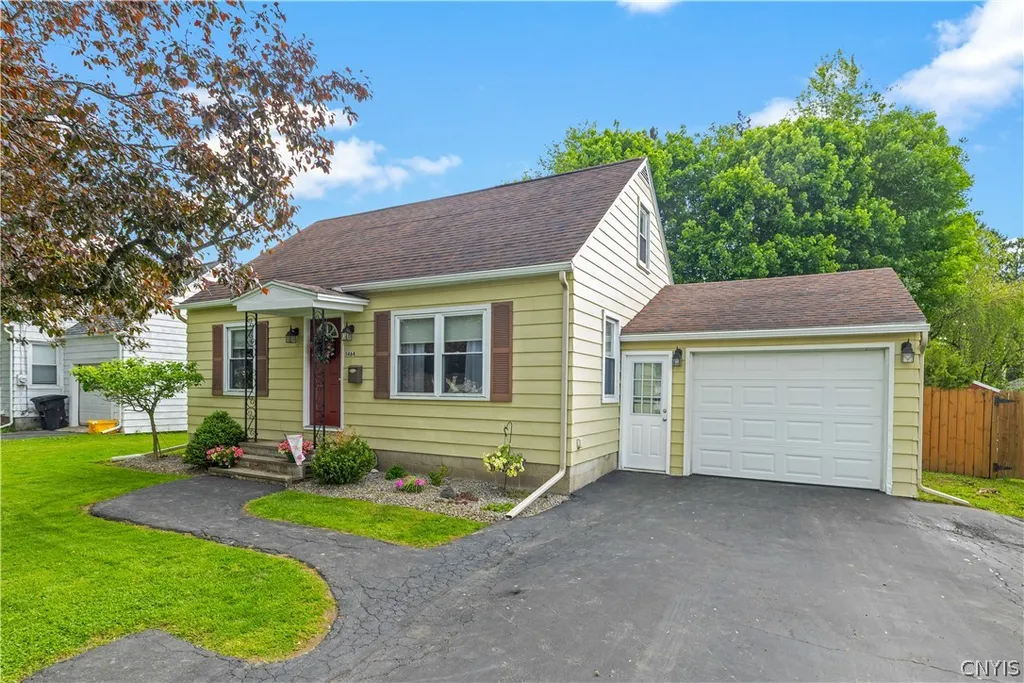Property at 5464 Kenwood Road, Marcy, NY 13403