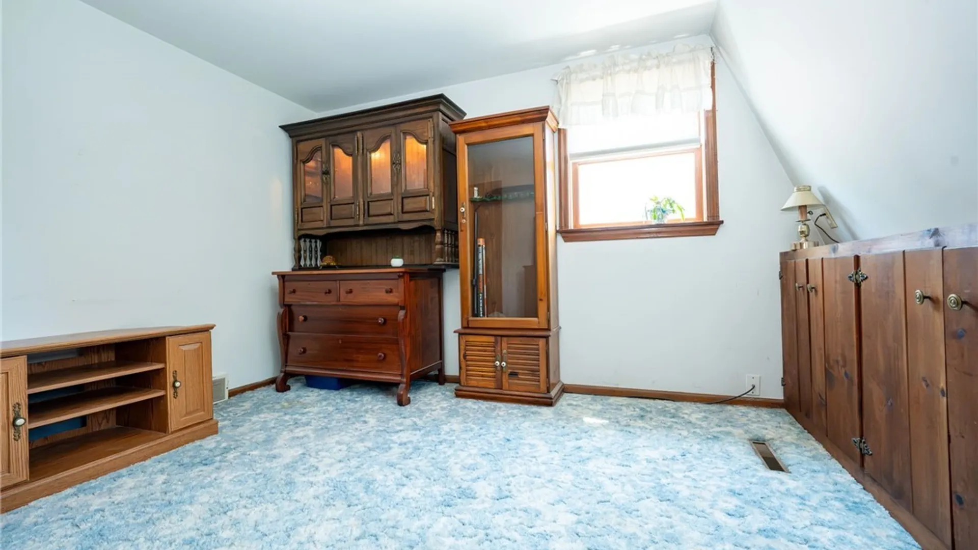 Property at 6275 Eckhardt Road, Hamburg, NY 14085 25