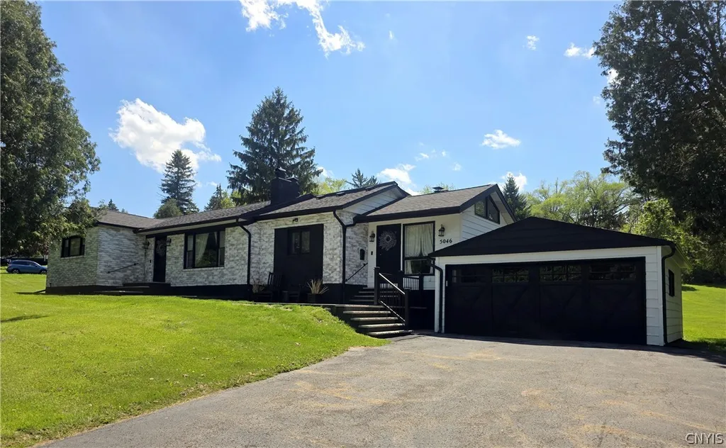 Property at 5046 Bradbury Drive, Onondaga, NY 13215