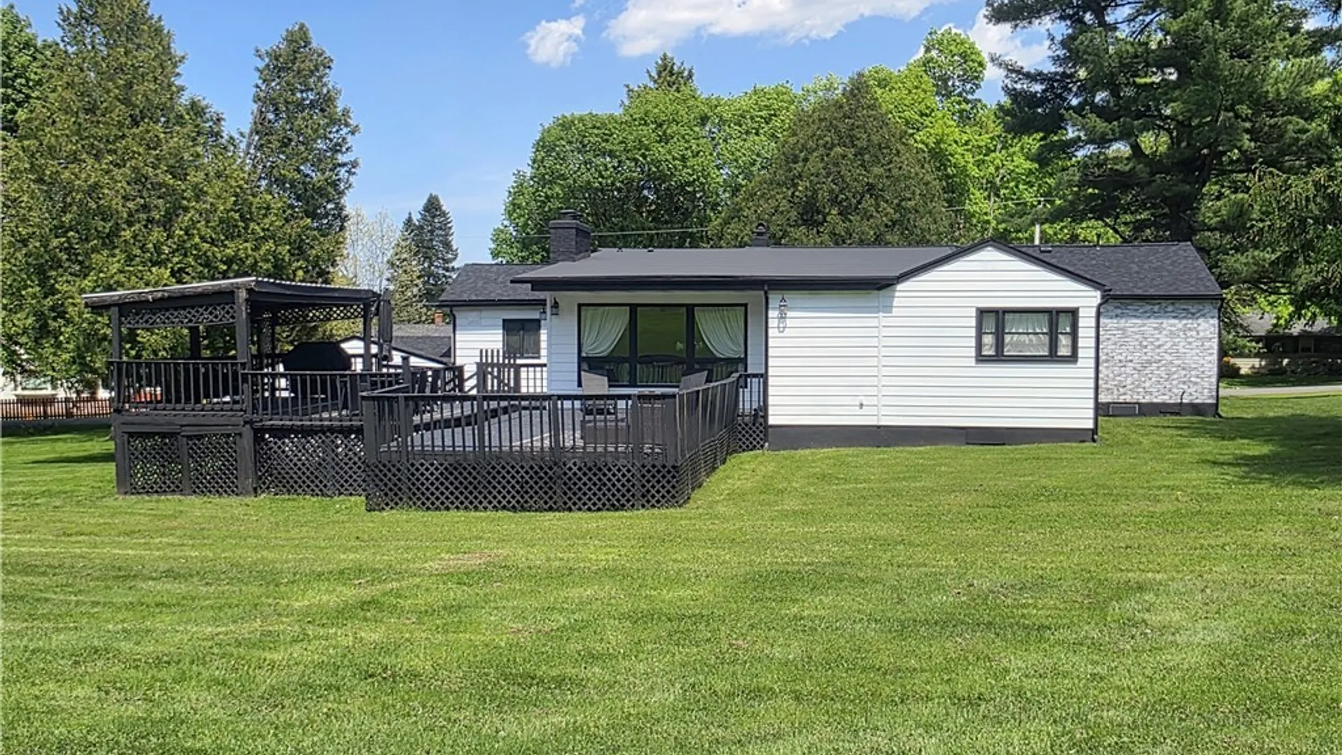 Property at 5046 Bradbury Drive, Onondaga, NY 13215 9