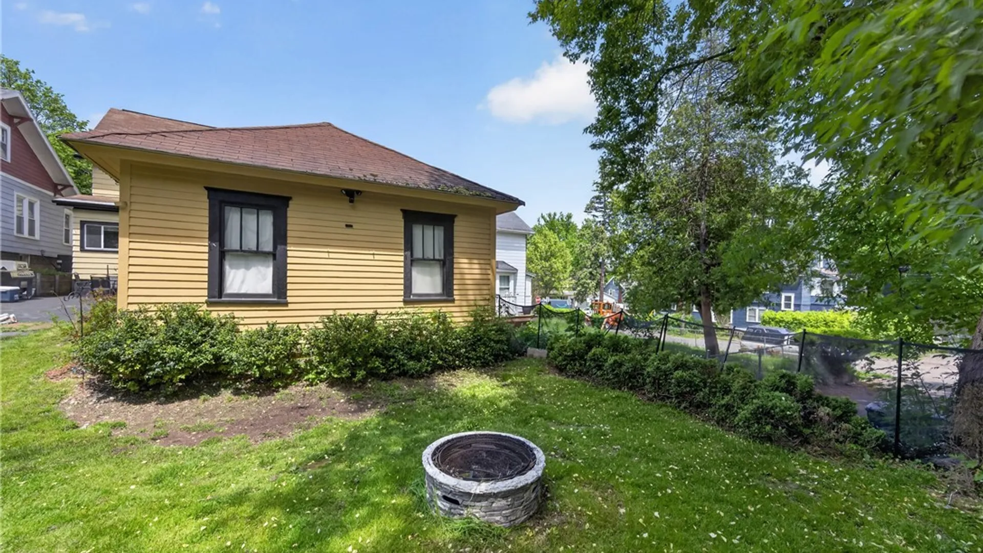 Property at 207 Parkway Drive, Syracuse, NY 13207 41