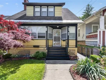 Property at 207 Parkway Drive, Syracuse, NY 13207