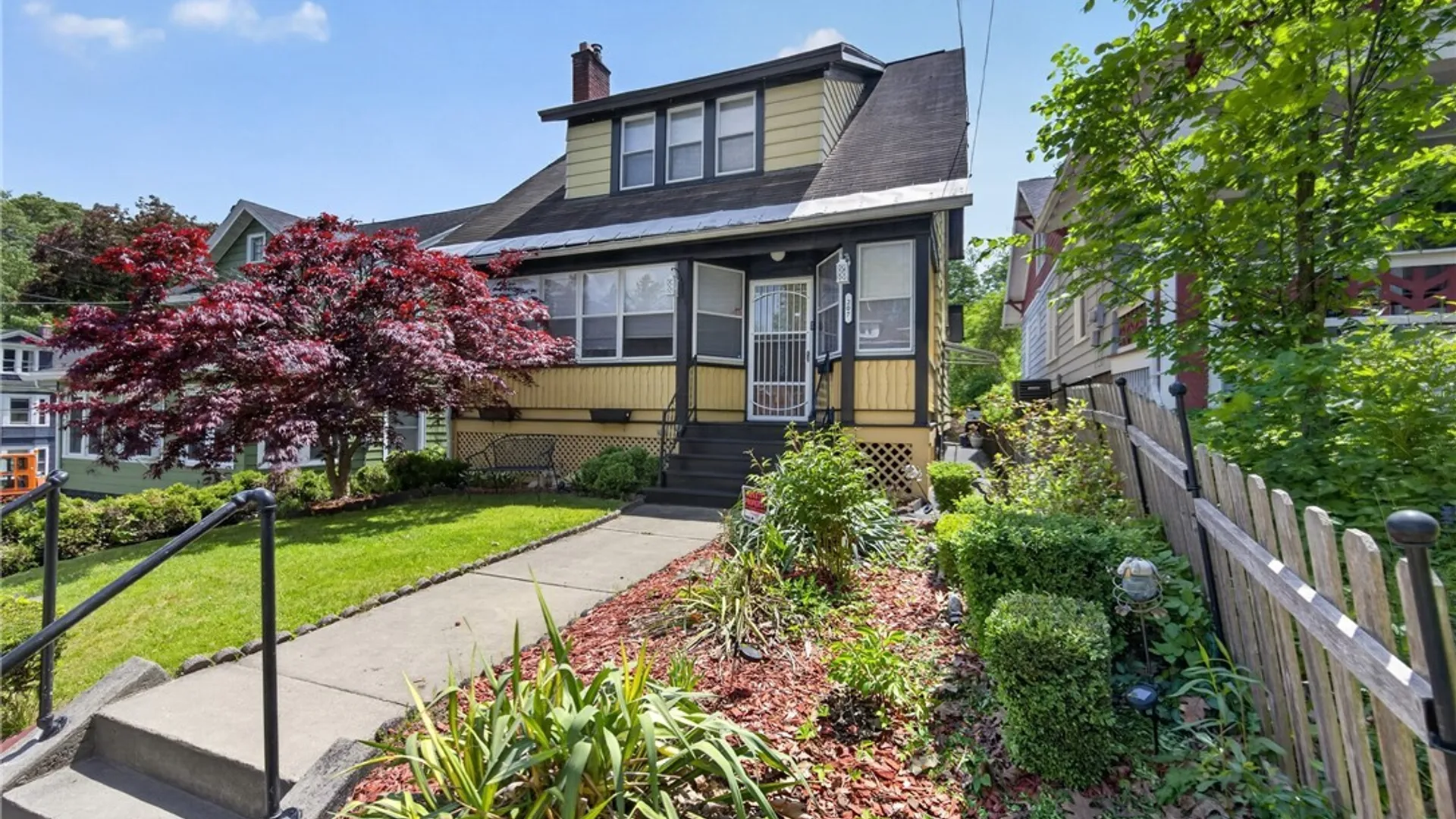 Property at 207 Parkway Drive, Syracuse, NY 13207 3