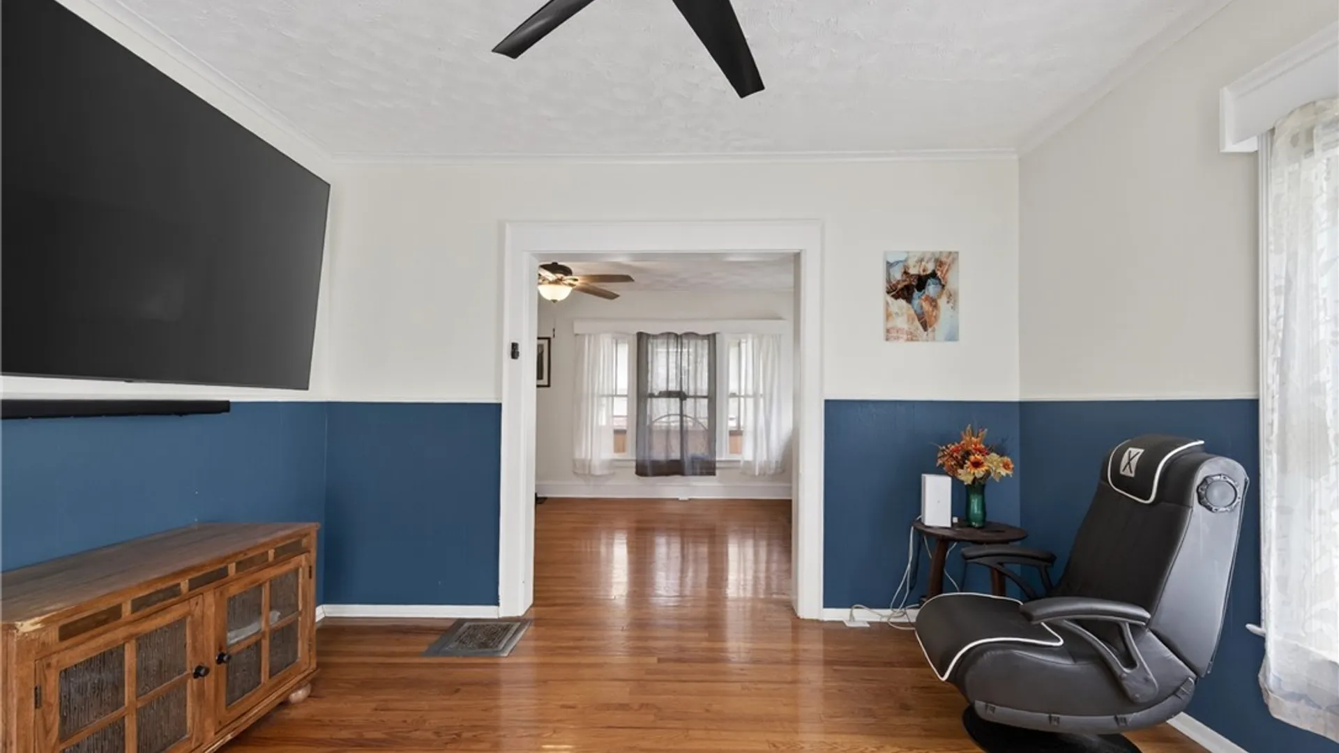 Property at 207 Parkway Drive, Syracuse, NY 13207 13