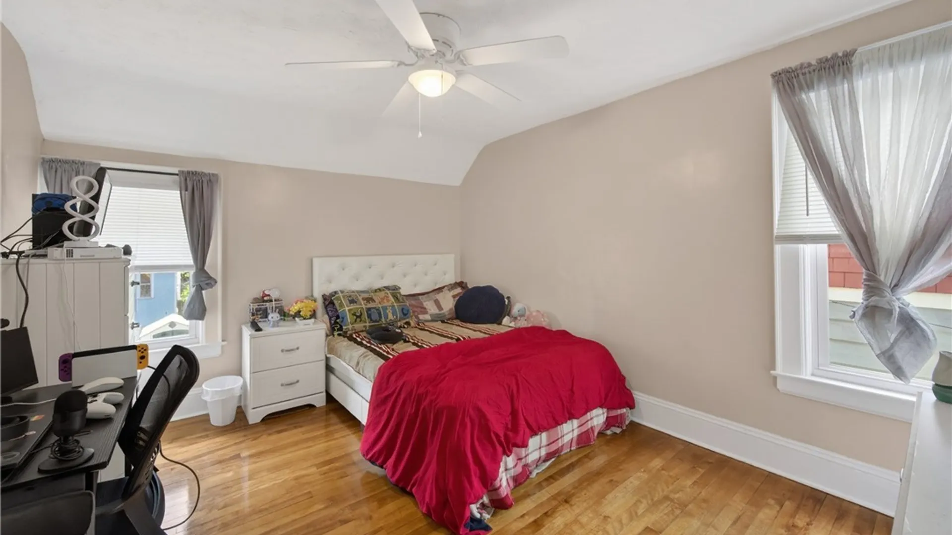 Property at 207 Parkway Drive, Syracuse, NY 13207 26