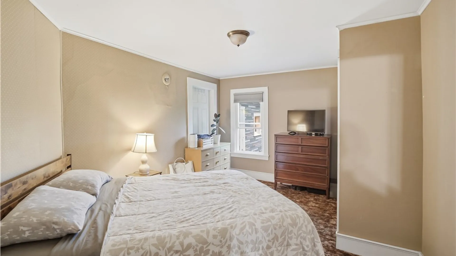 Property at 18 East Avenue, Charlotte, NY 14782 9