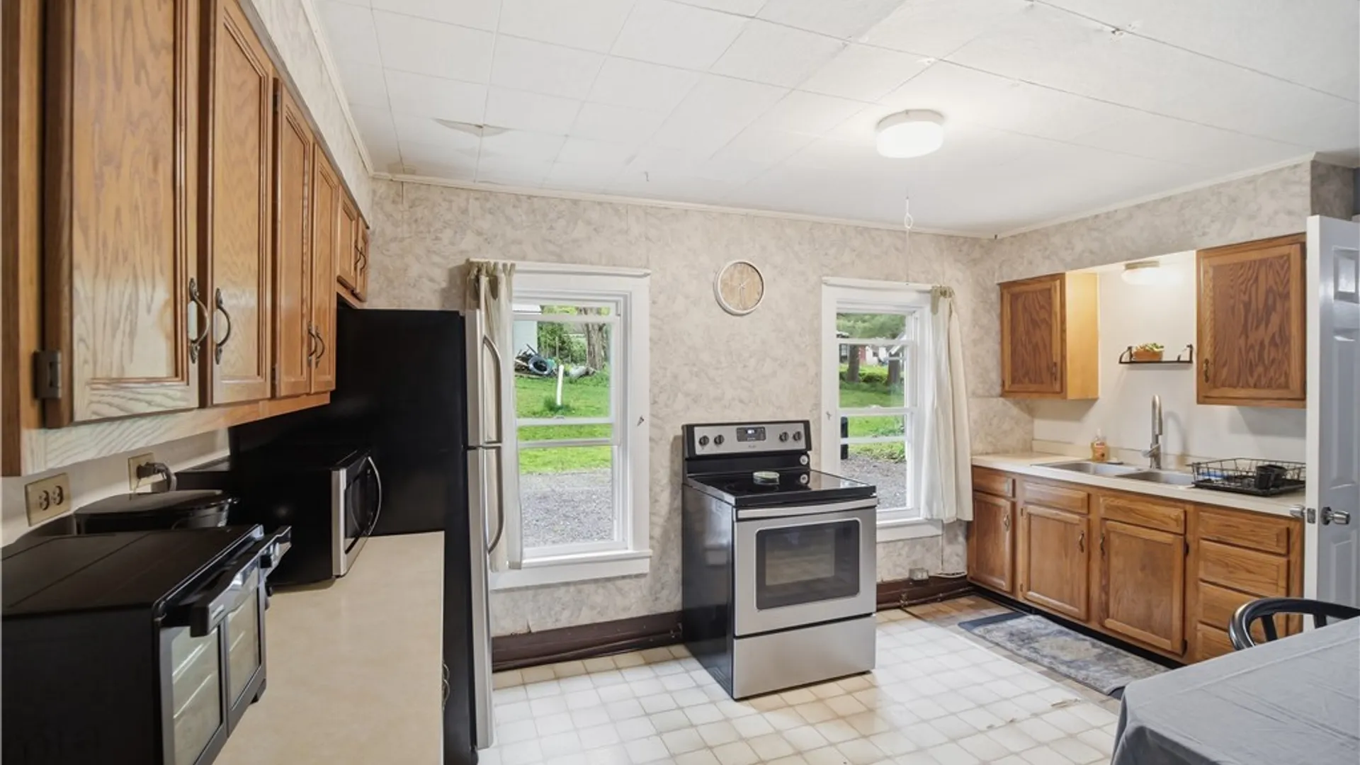 Property at 18 East Avenue, Charlotte, NY 14782 13