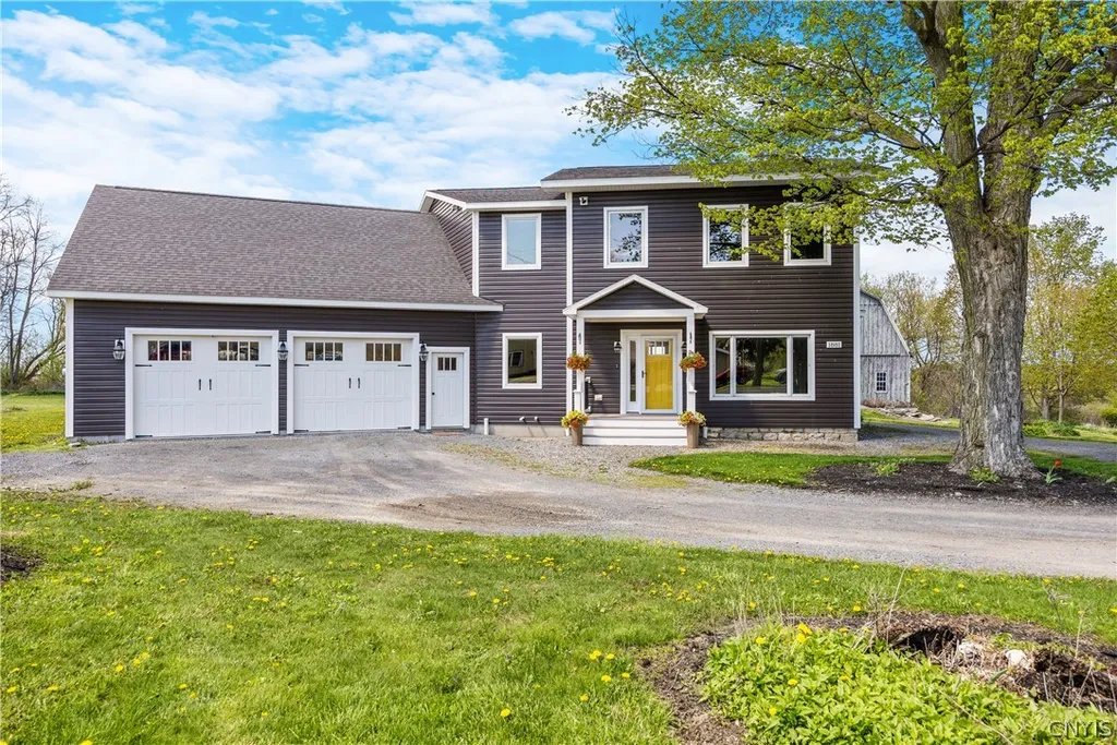 Property at 1881 Old Seneca, Skaneateles, NY 13108