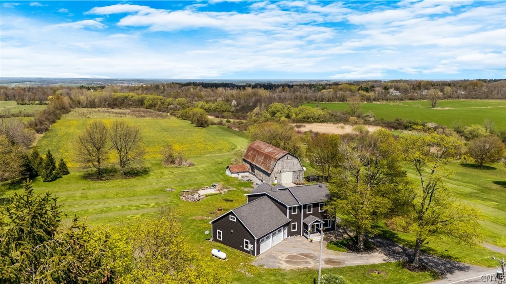 Property at 1881 Old Seneca, Skaneateles, NY 13108 4