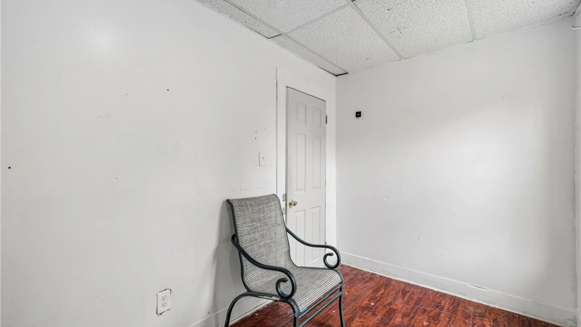 Property at 165 Glenwood Avenue, Buffalo, NY 14208 9