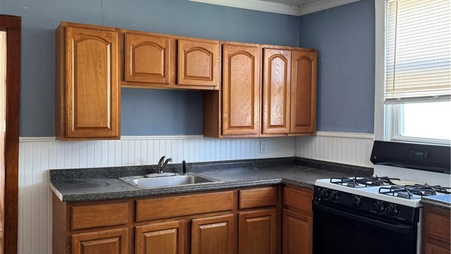 Property at 660 Fulton Street, Buffalo, NY 14210 8