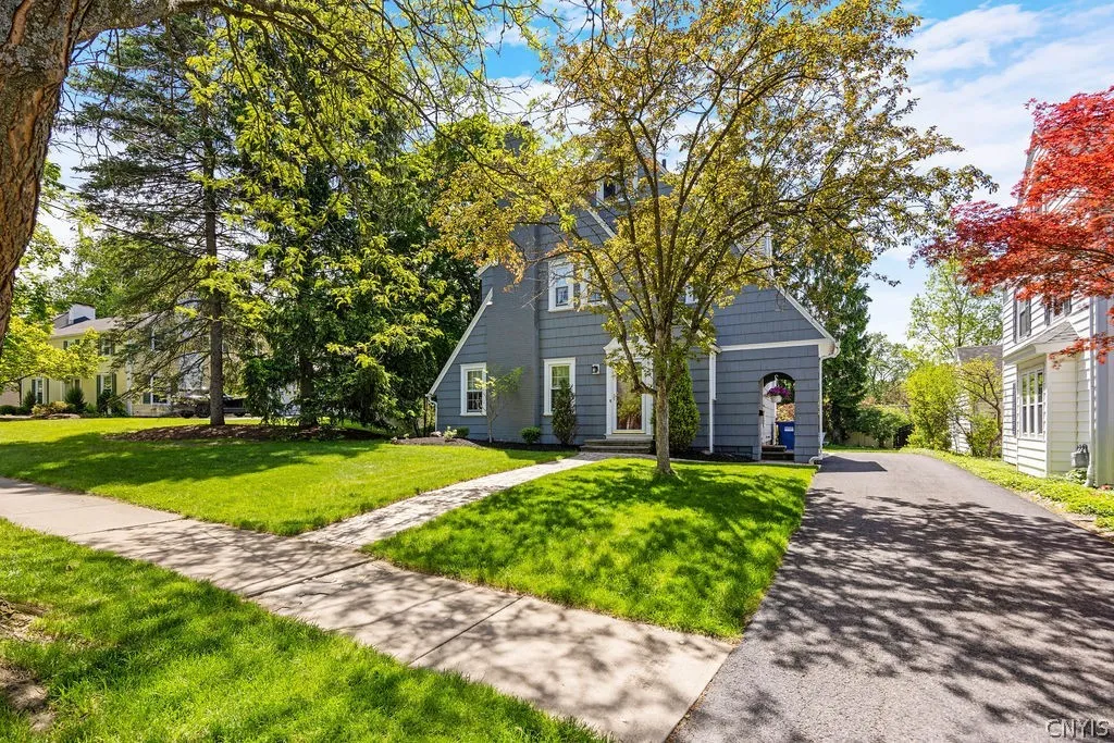 Property at 216 Standish Drive, Syracuse, NY 13224