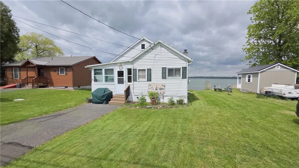Property at 6431 State Route 90, Aurelius, NY 13034
