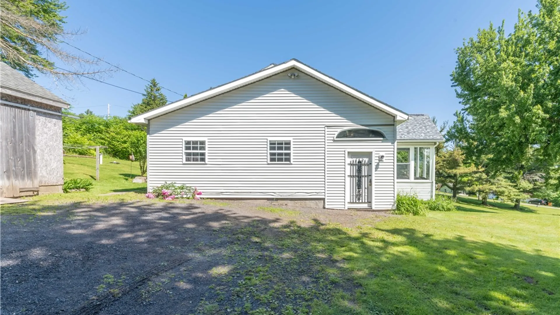 Property at 10293 Connecticut Ave, Huron, NY 14590 38