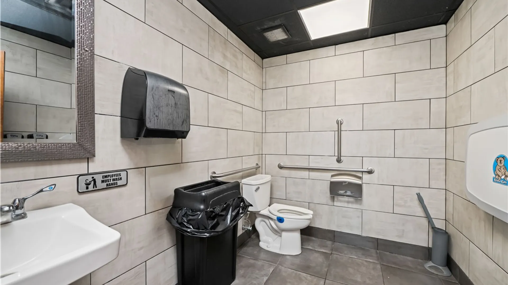 Property at 1600 Lyell Avenue, Rochester, NY 14606 15