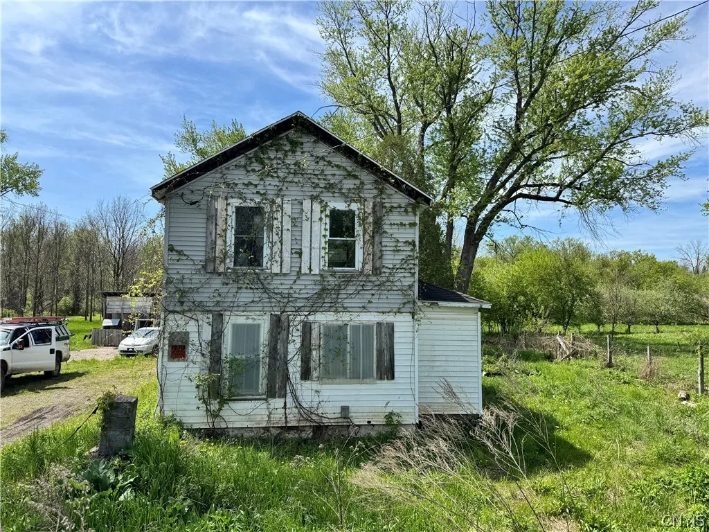 Property at 3764 E Prospect Avenue, Vernon, NY 13476