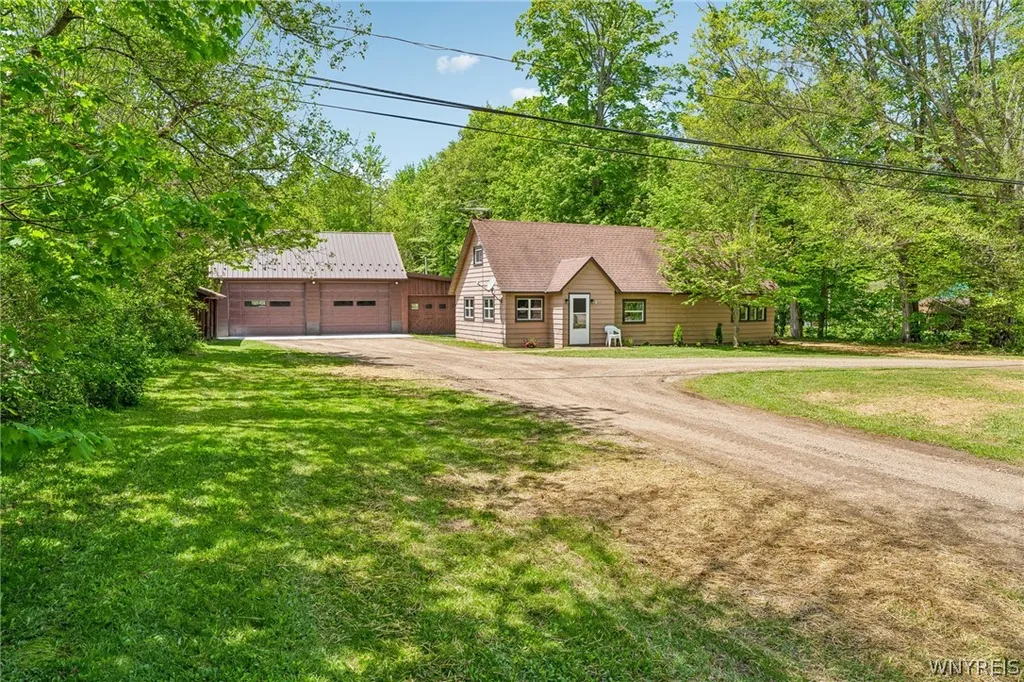 Property at 11869 Route 16, Yorkshire, NY 14042