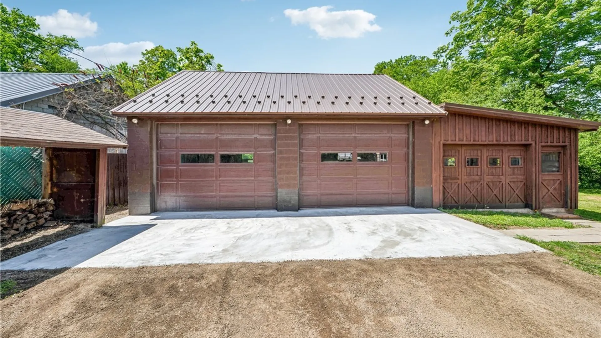 Property at 11869 Route 16, Yorkshire, NY 14042 3