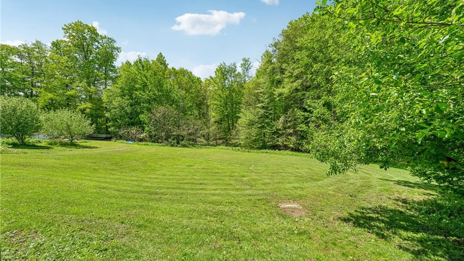 Property at 11869 Route 16, Yorkshire, NY 14042 13