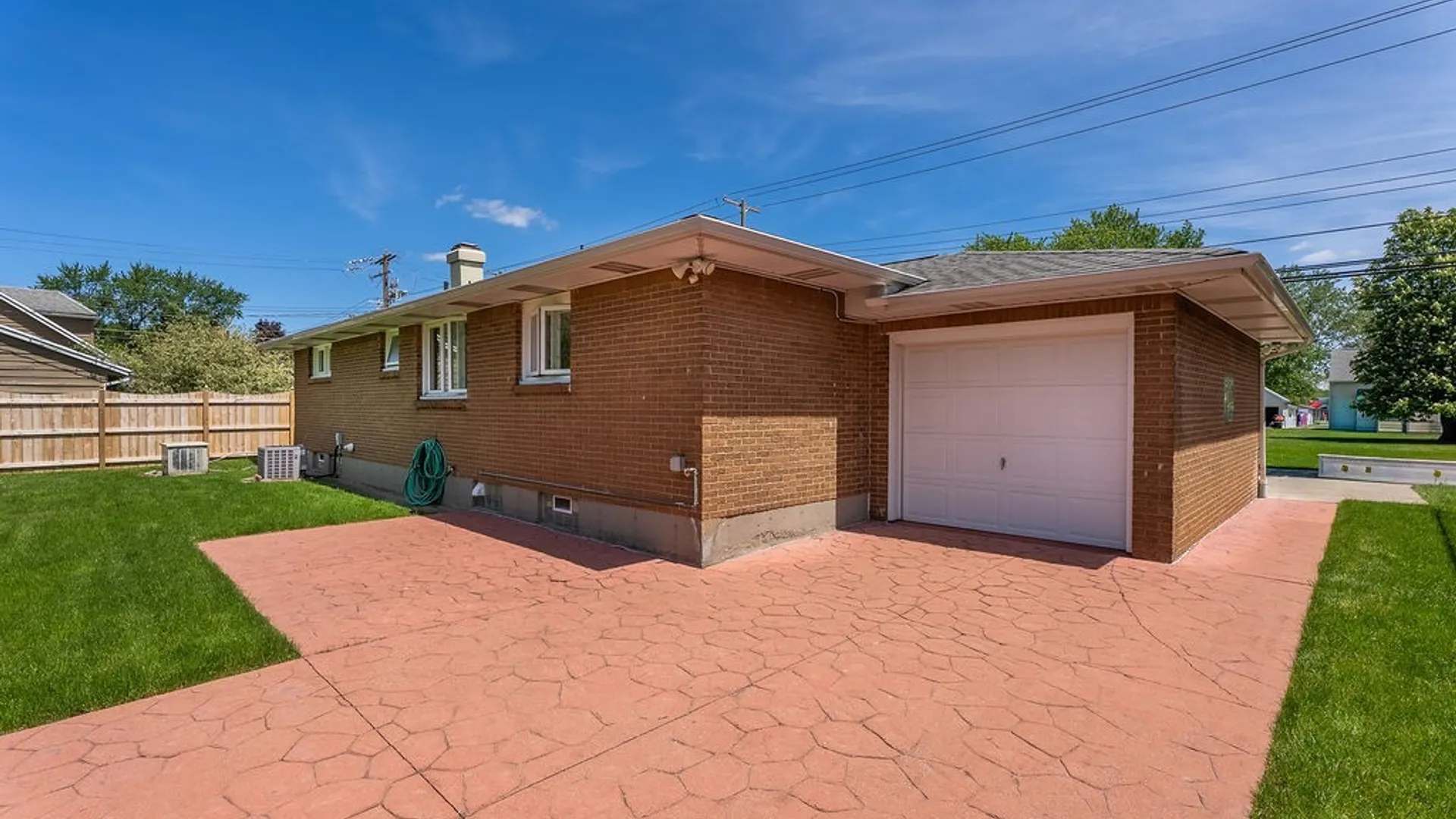 Property at 638 Borden Road, Cheektowaga, NY 14227 4