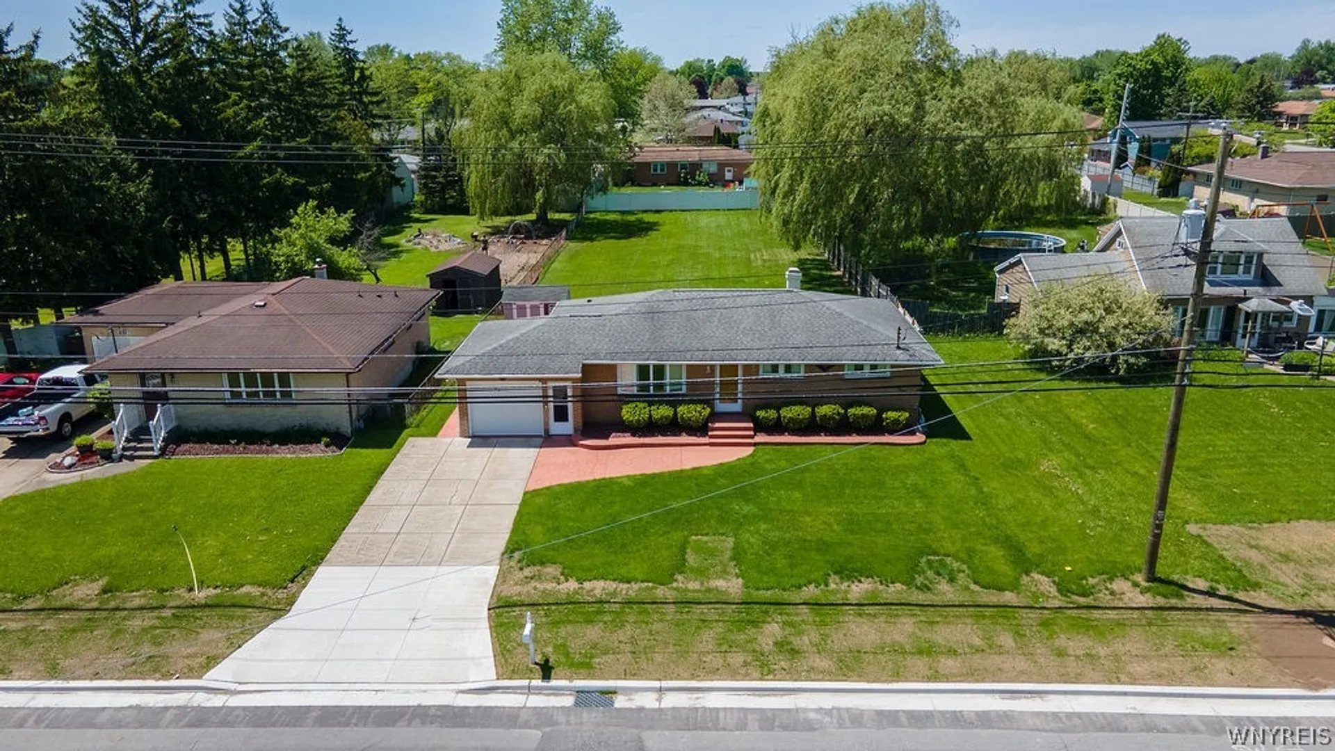 Property at 638 Borden Road, Cheektowaga, NY 14227 8