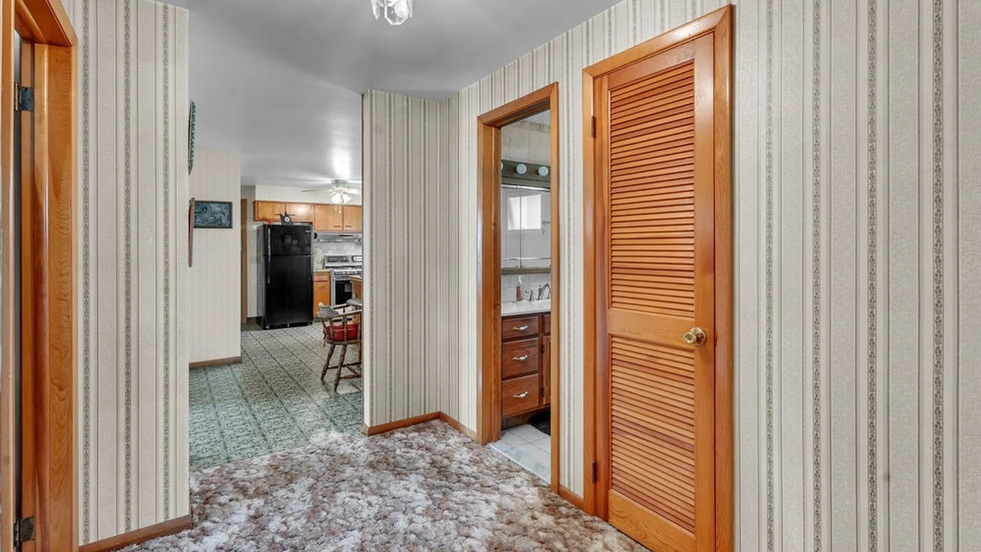 Property at 638 Borden Road, Cheektowaga, NY 14227 30