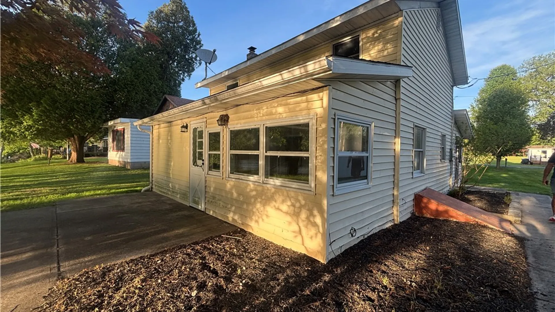 Property at 8727 Dwyer Road, Montezuma, NY 13140 3
