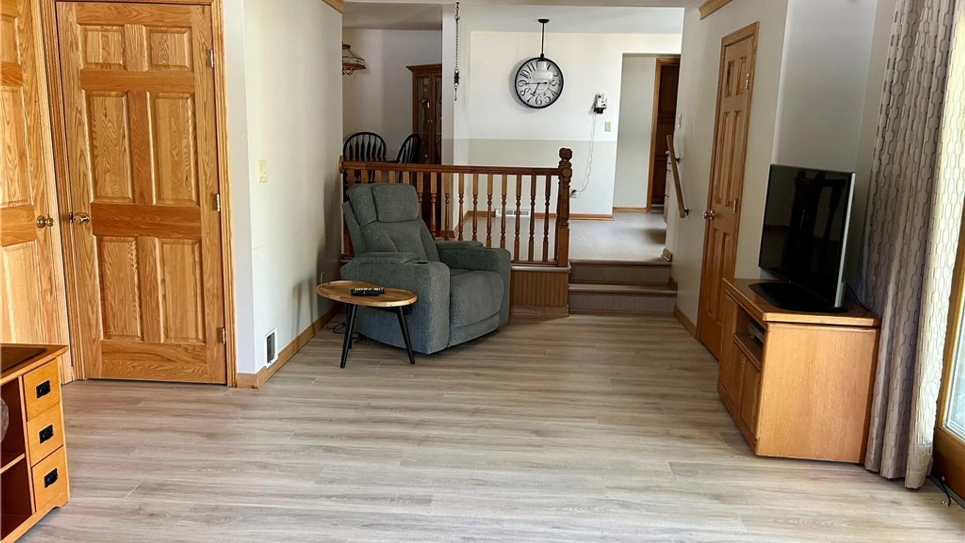 Property at 4 Oakwood Drive, Cheektowaga, NY 14227 24