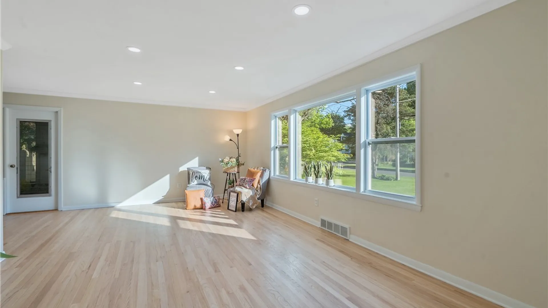 Property at 112 Concord Place, Manlius, NY 13066 9