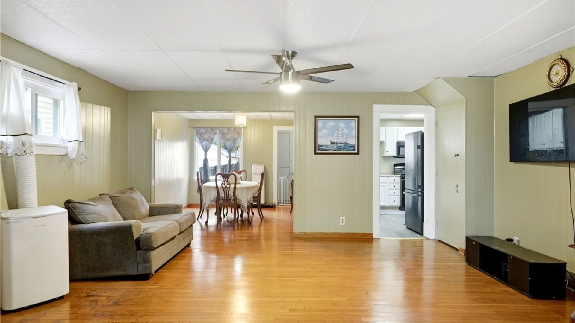 Property at 1439 Kenmore Avenue, Tonawanda, NY 14217 12