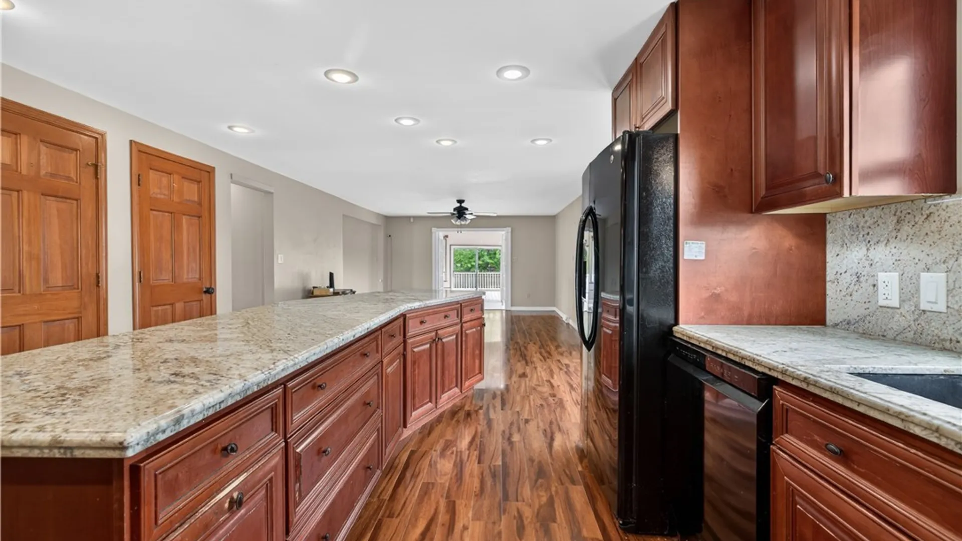 Property at 1995 Creekside Drive, Grand Island, NY 14072 12