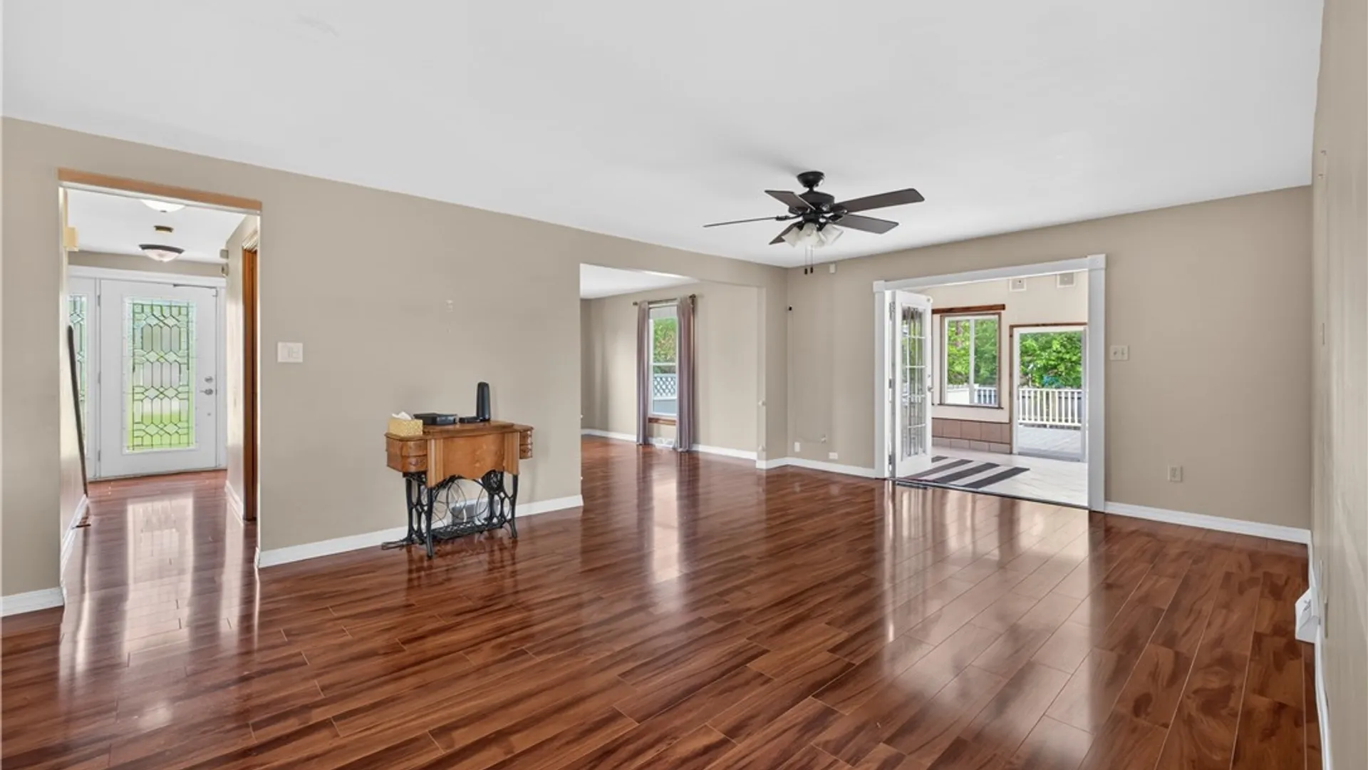 Property at 1995 Creekside Drive, Grand Island, NY 14072 14